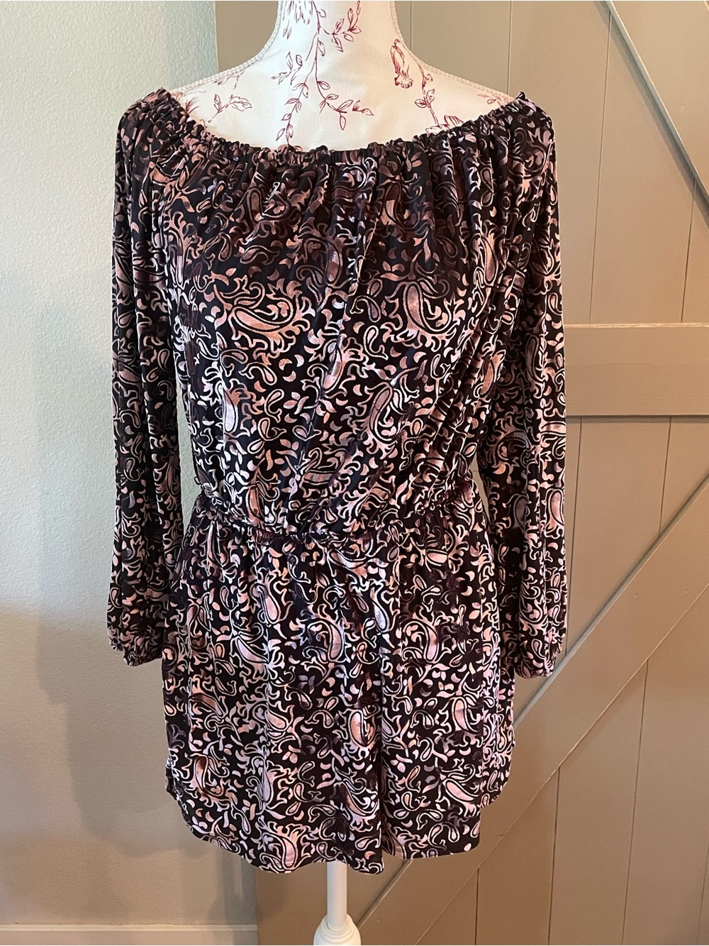Ecote Black and Pink Paisley velvet burnout Off-the-Shoulder romper